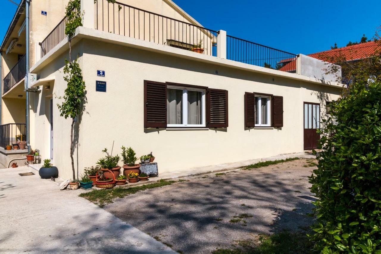 Apartment Jurasin Kastela Exterior photo