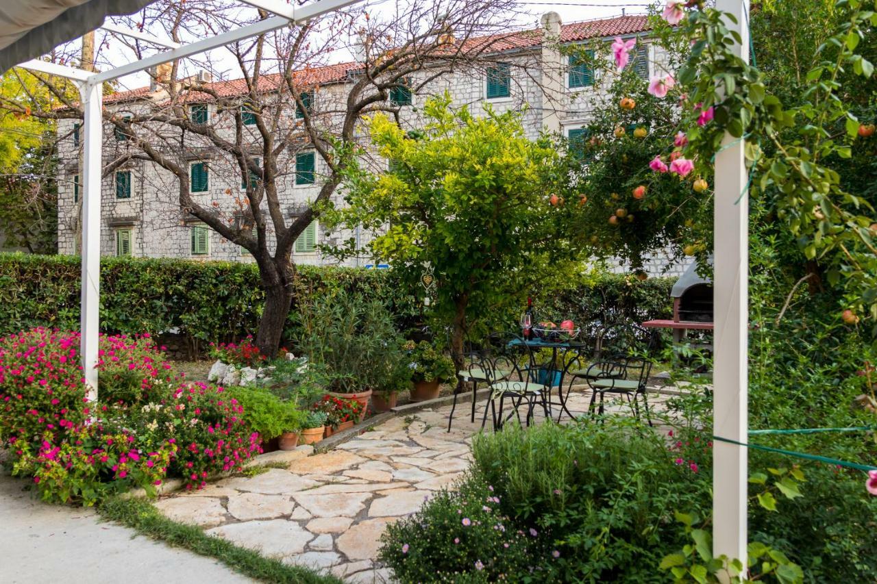Apartment Jurasin Kastela Exterior photo