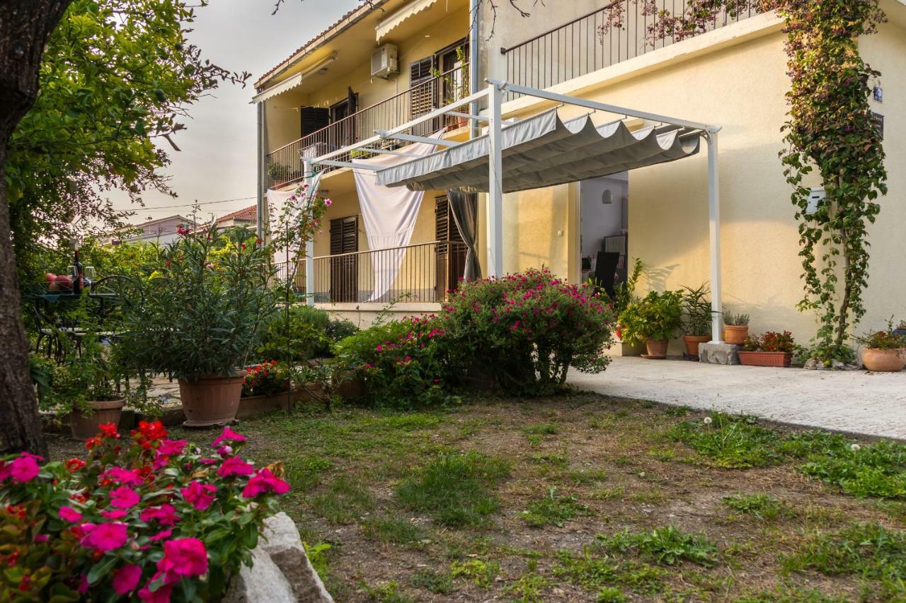 Apartment Jurasin Kastela Exterior photo